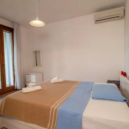 Aurora Villa Caleri