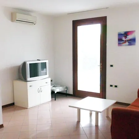 Aurora Villa *